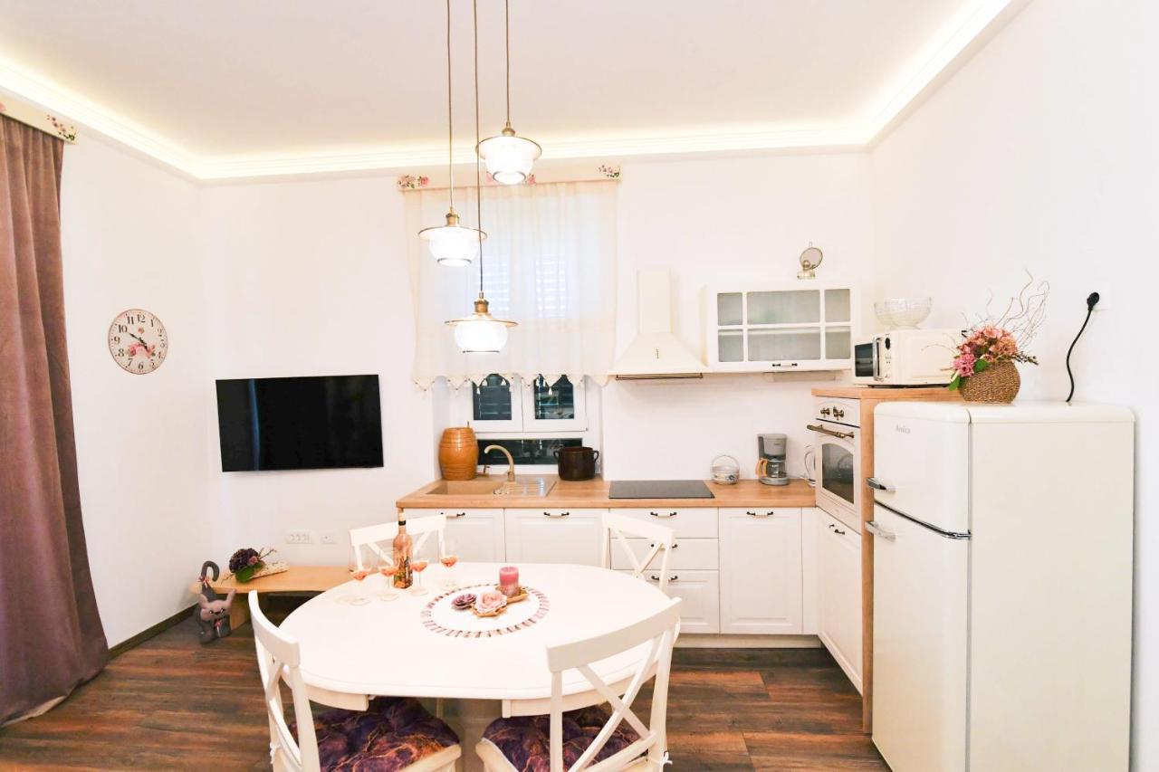 Apartment Carissima-Direct On Sea, Lovran-Opatija Dış mekan fotoğraf
